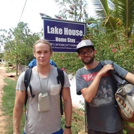 Lake House Homestay Anuradhapura Eksteriør billede