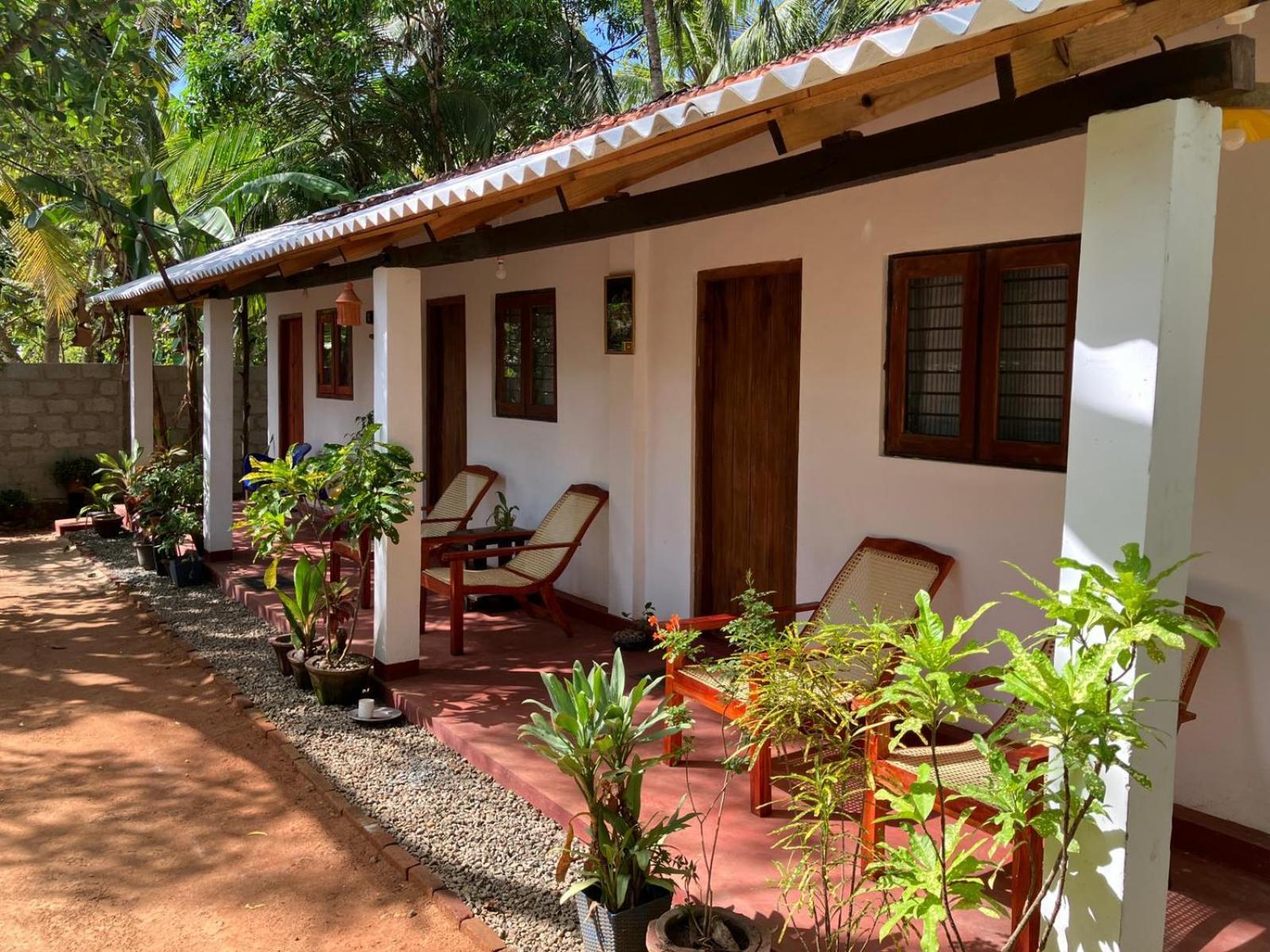 Lake House Homestay Anuradhapura Eksteriør billede